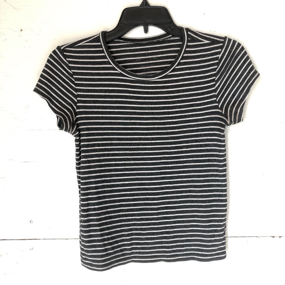 AEO black and white striped high neck t-shirt
